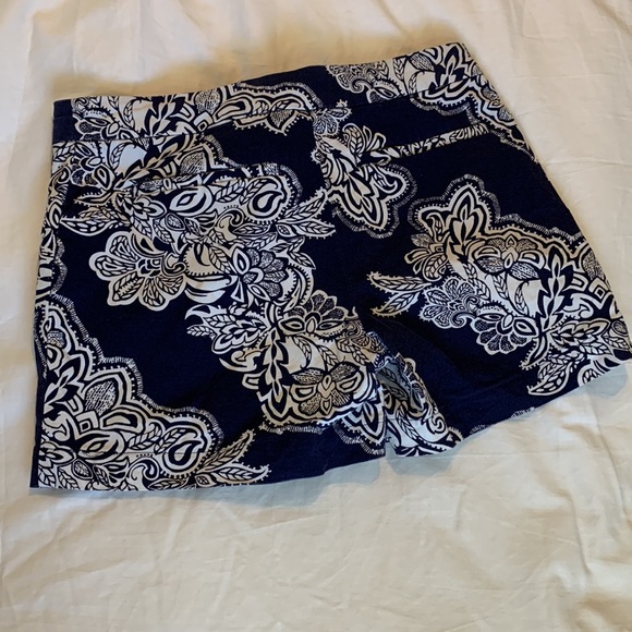 Navy Blue and White Willi Smith Shorts - Picture 7 of 7